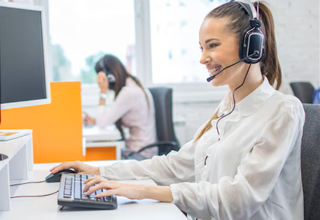 segretaria del call center electrolux zona rovereto di milano