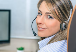 segretaria del call center electrolux zona turro di milano